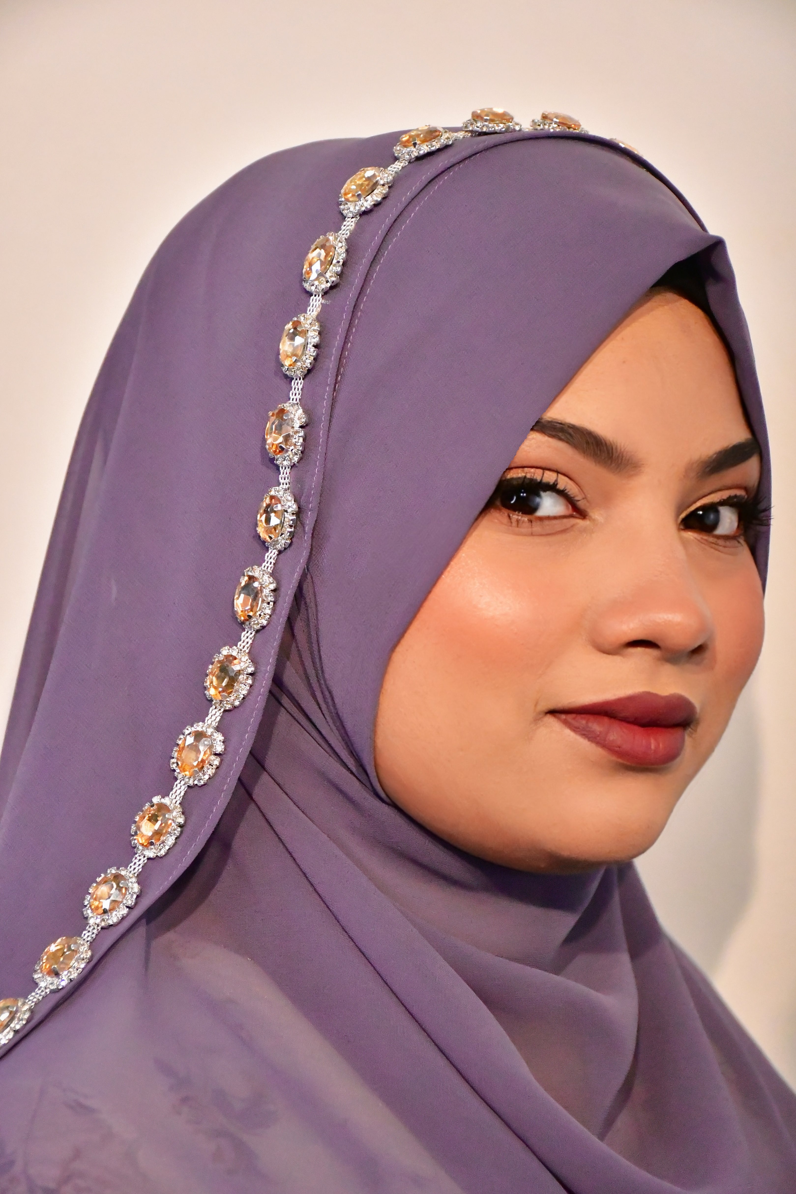 Instant - Ready To Wear/ Makhni Style Luxury Premium Diamond Hijab