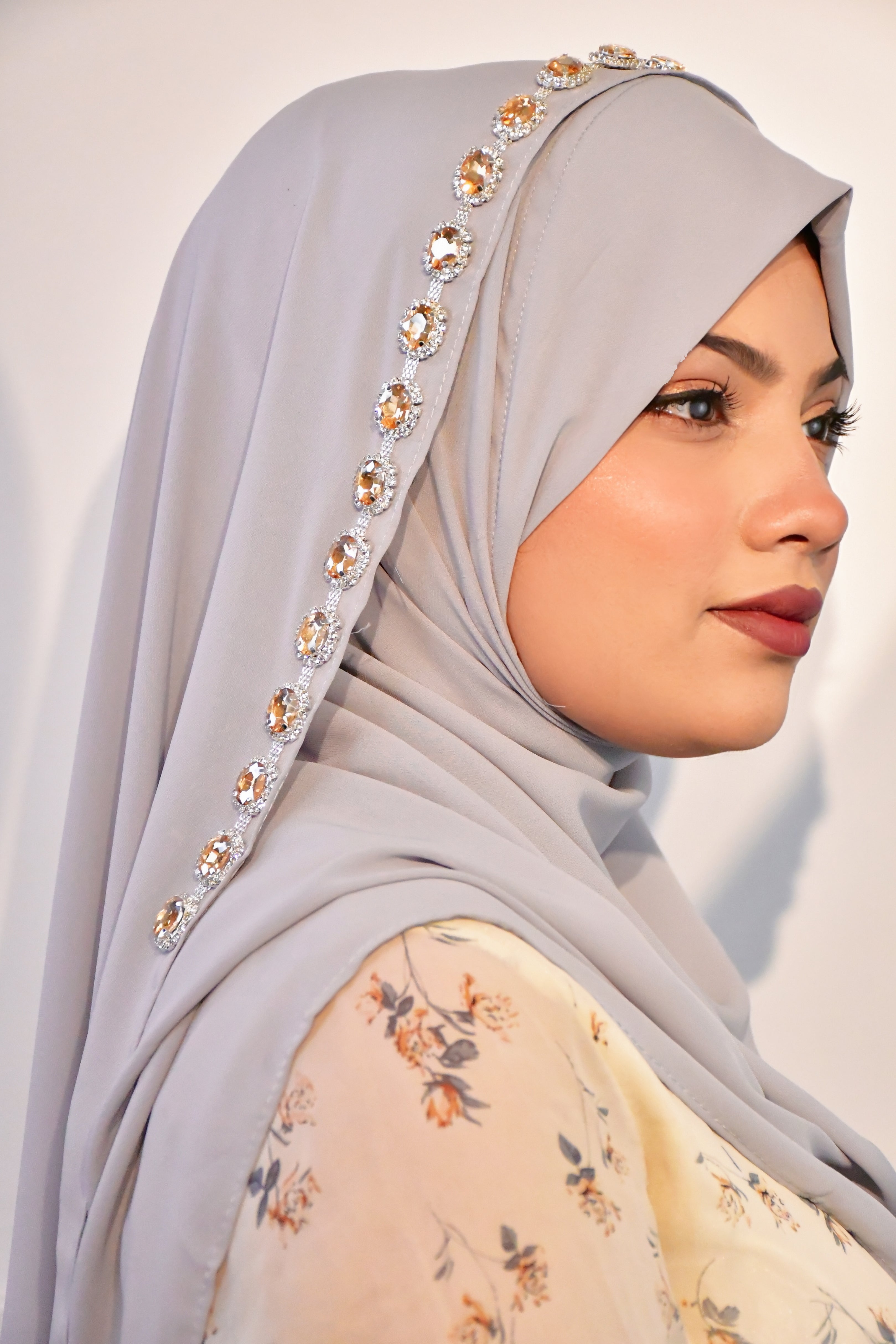 Instant - Ready To Wear/ Makhni Style Luxury Premium Diamond Hijab