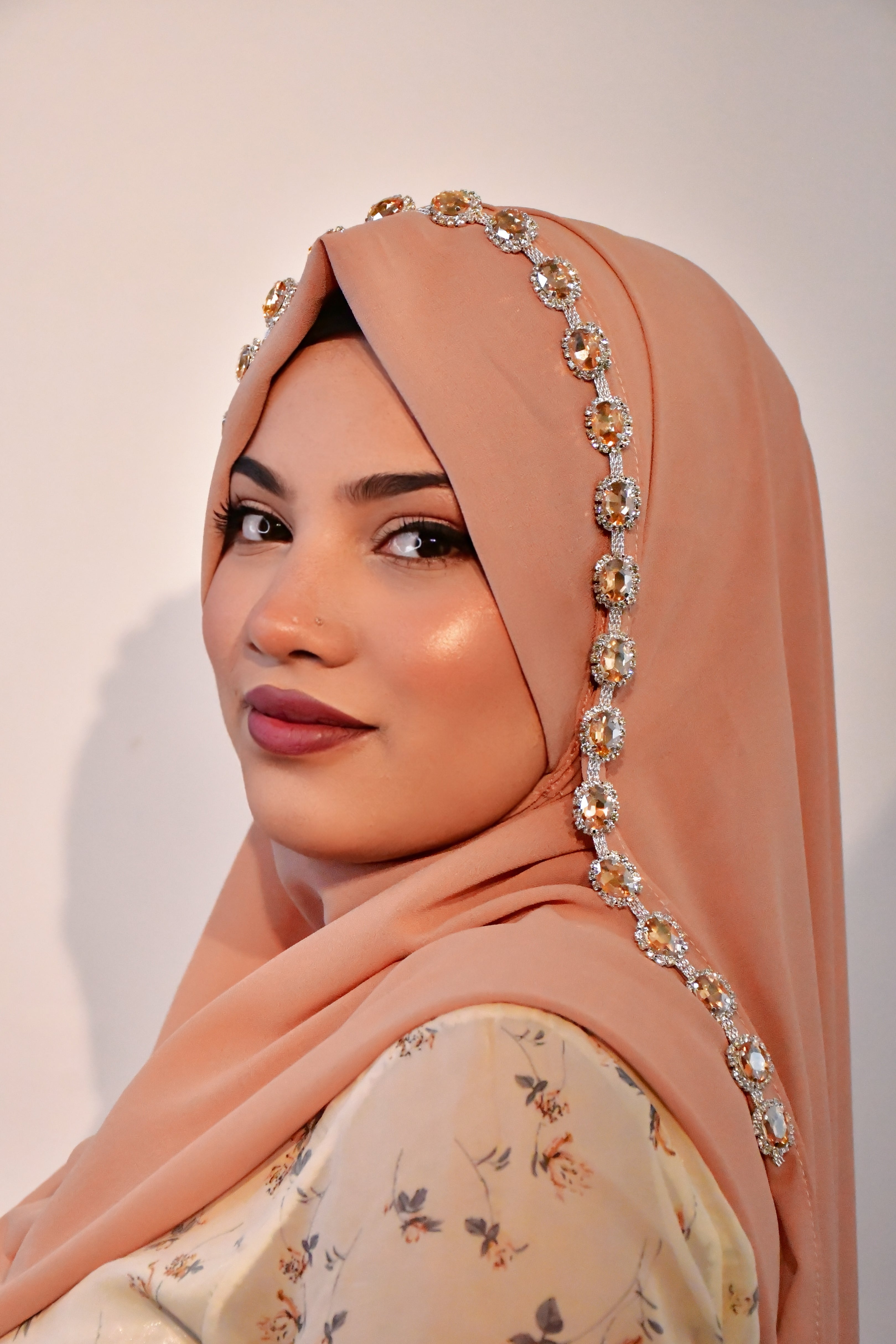 Instant - Ready To Wear/ Makhni Style Luxury Premium Diamond Hijab