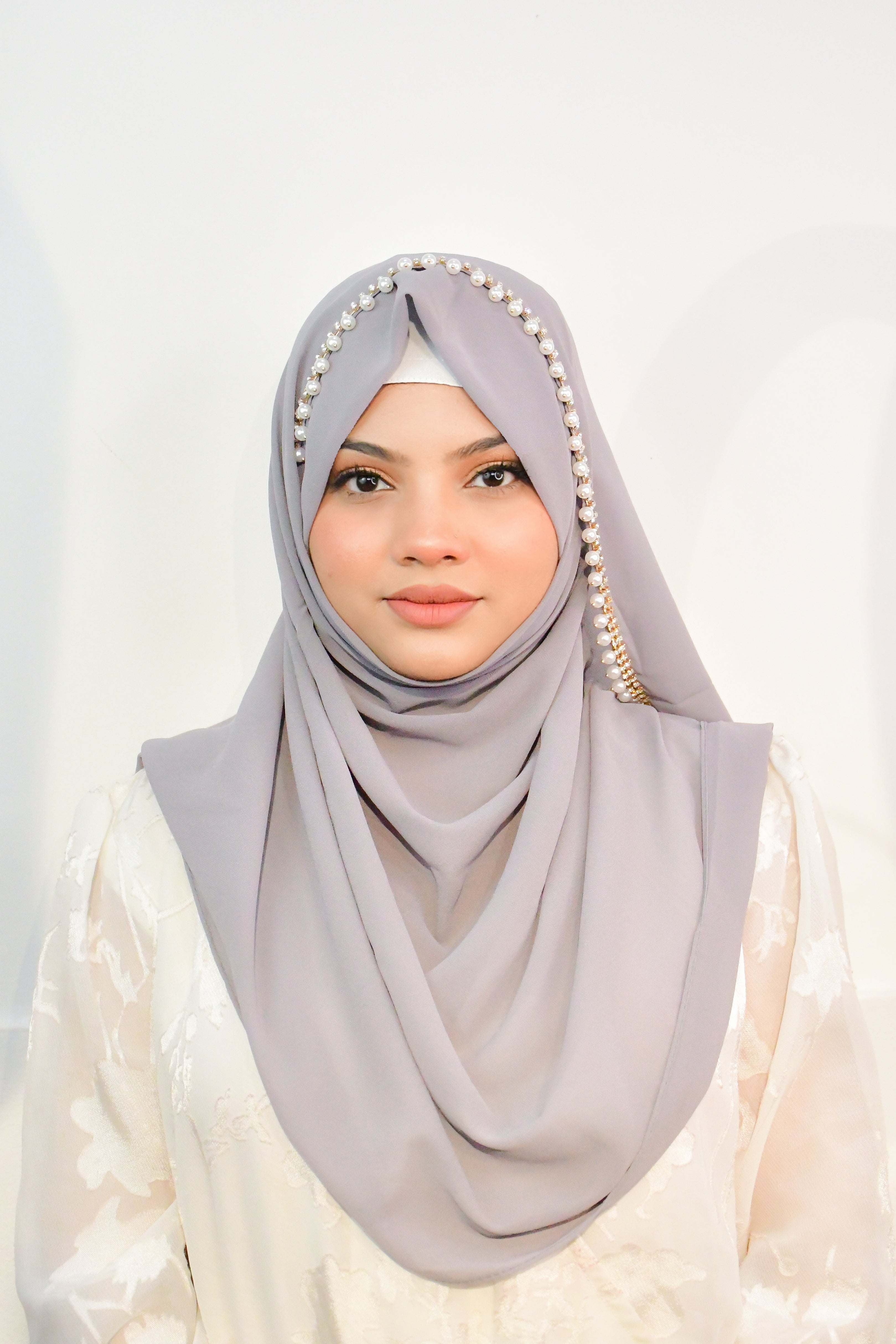 Instant - Grey Ready To Wear/ Makhni Style Luxury Premium Diamond Hijab