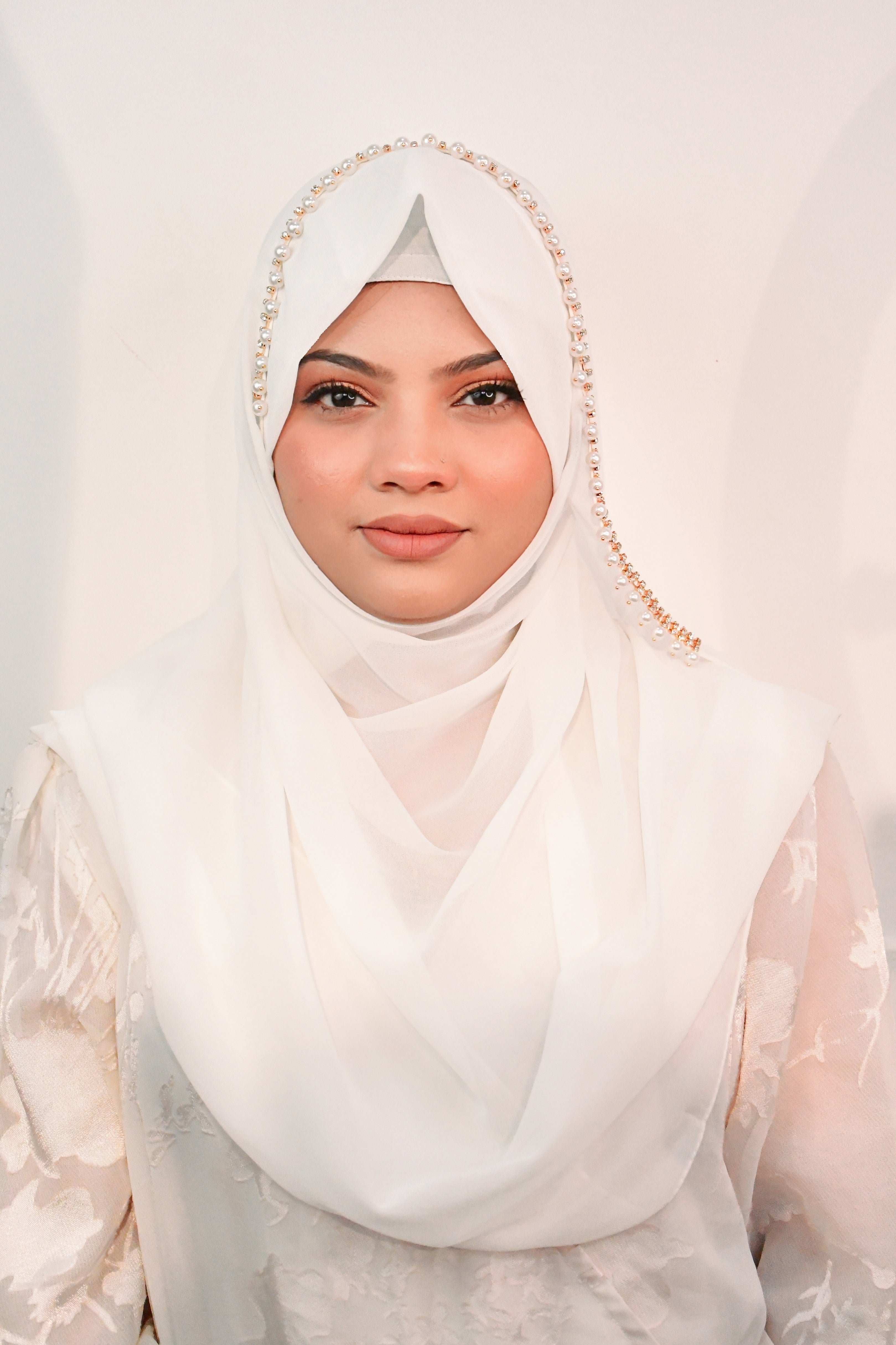 Instant - White Ready To Wear/ Makhni Style Luxury Premium Diamond Hijab