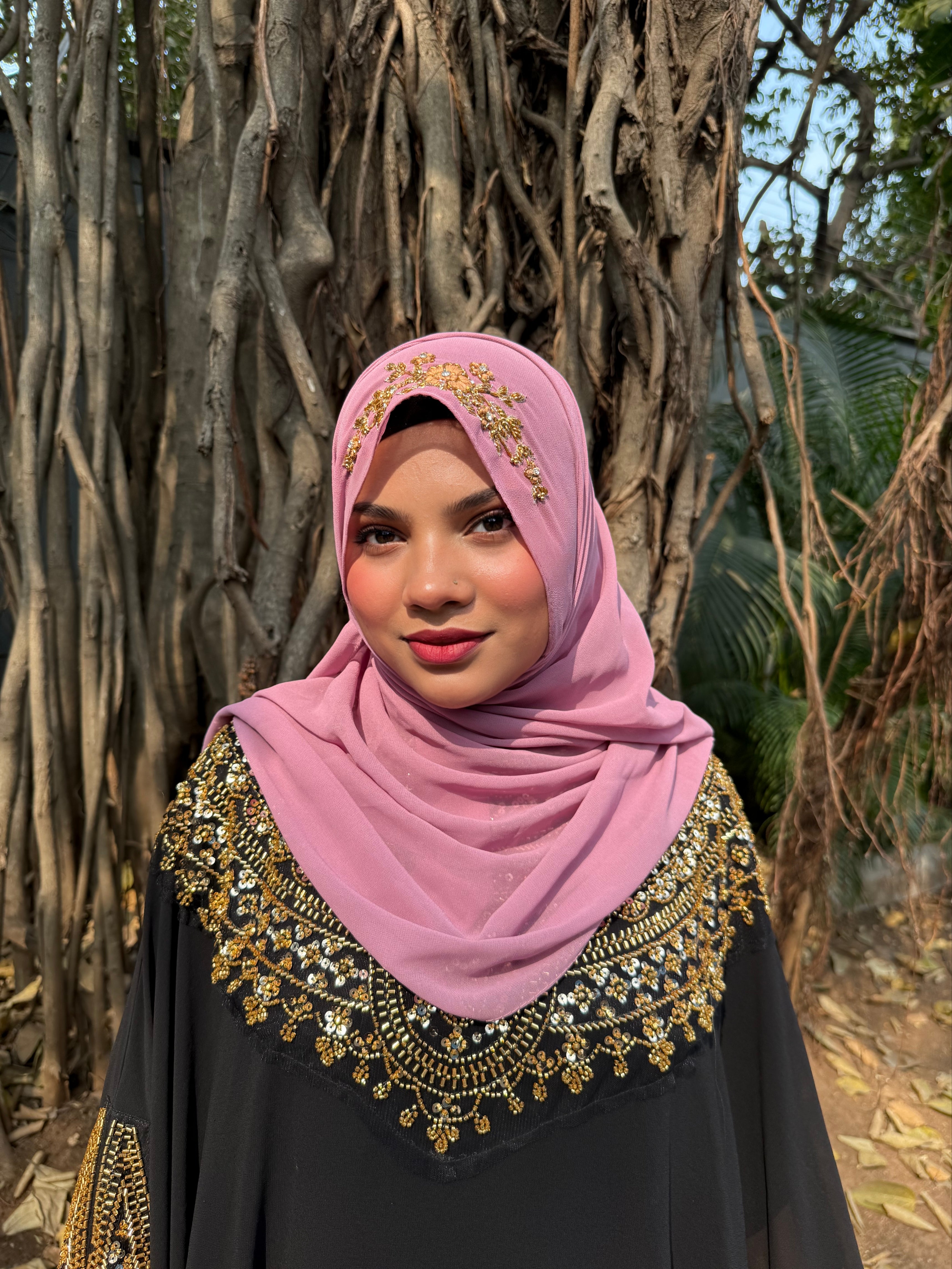 TIE BACK INSTANT READY TO WEAR ZARDOZI HANDWORK HIJAB