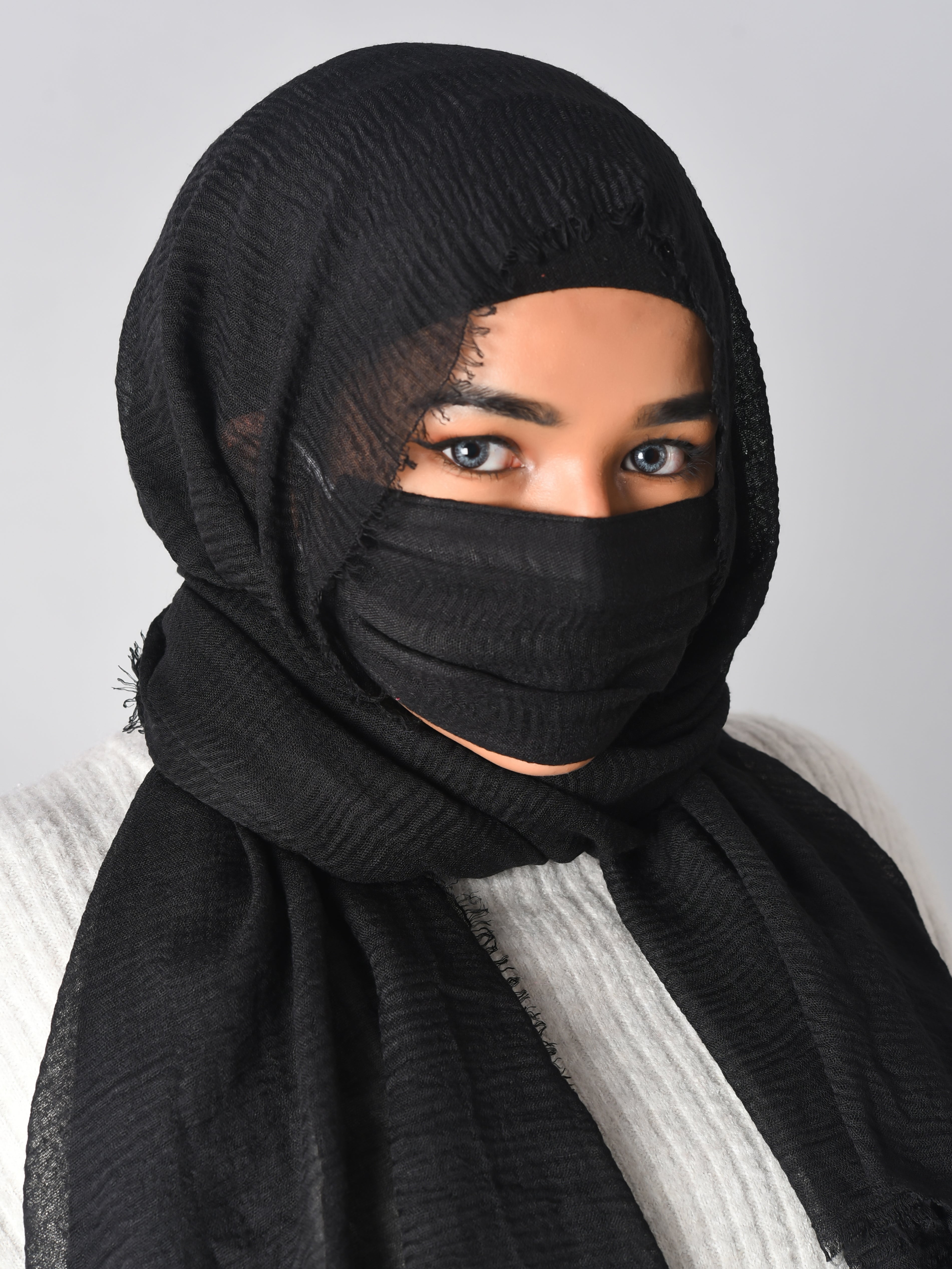 Crinkle Cotton Daily Wear Hijab With Mask