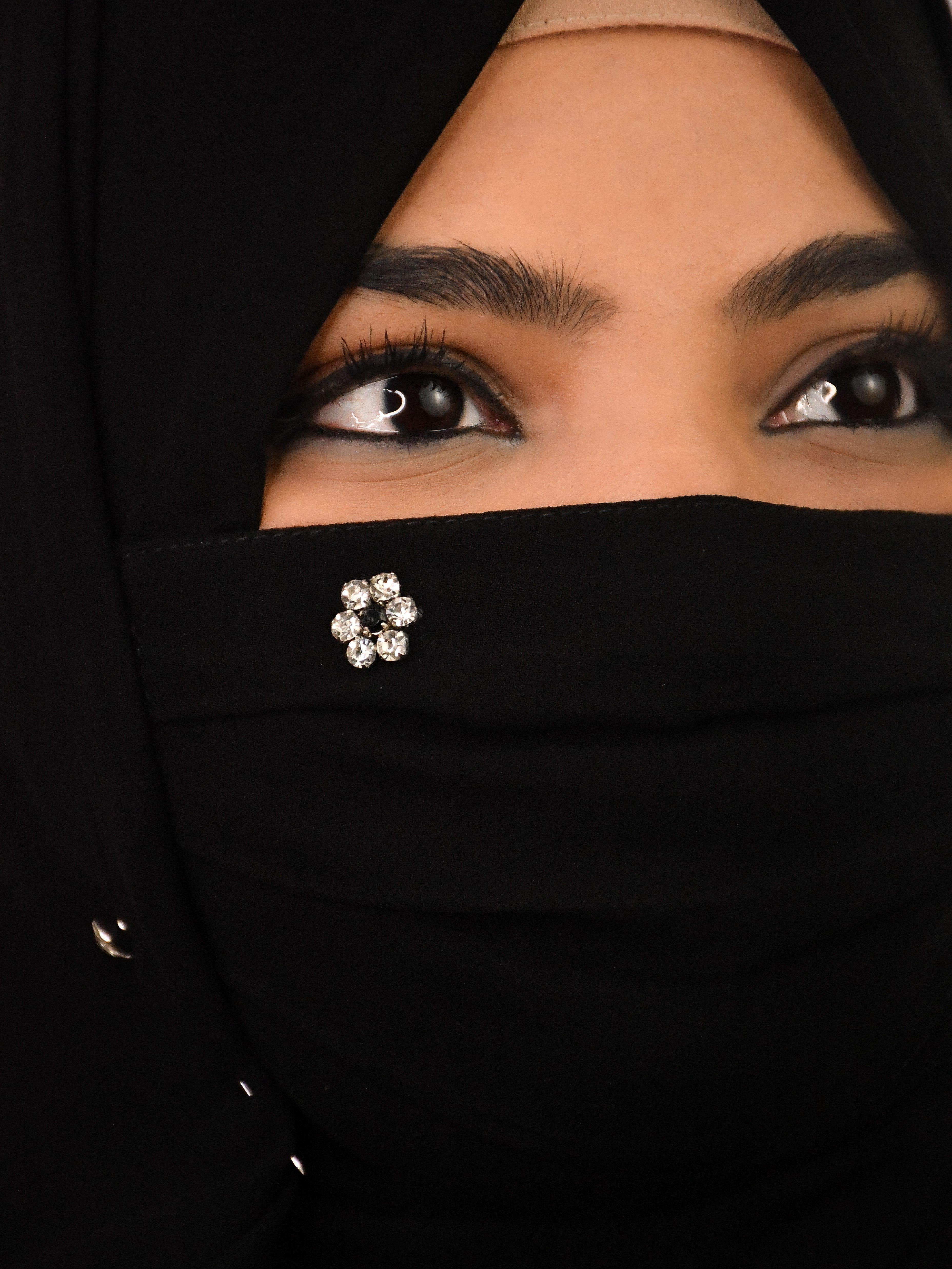 Partywear/ Wedding/ Diamond Hijab Friendly Mask