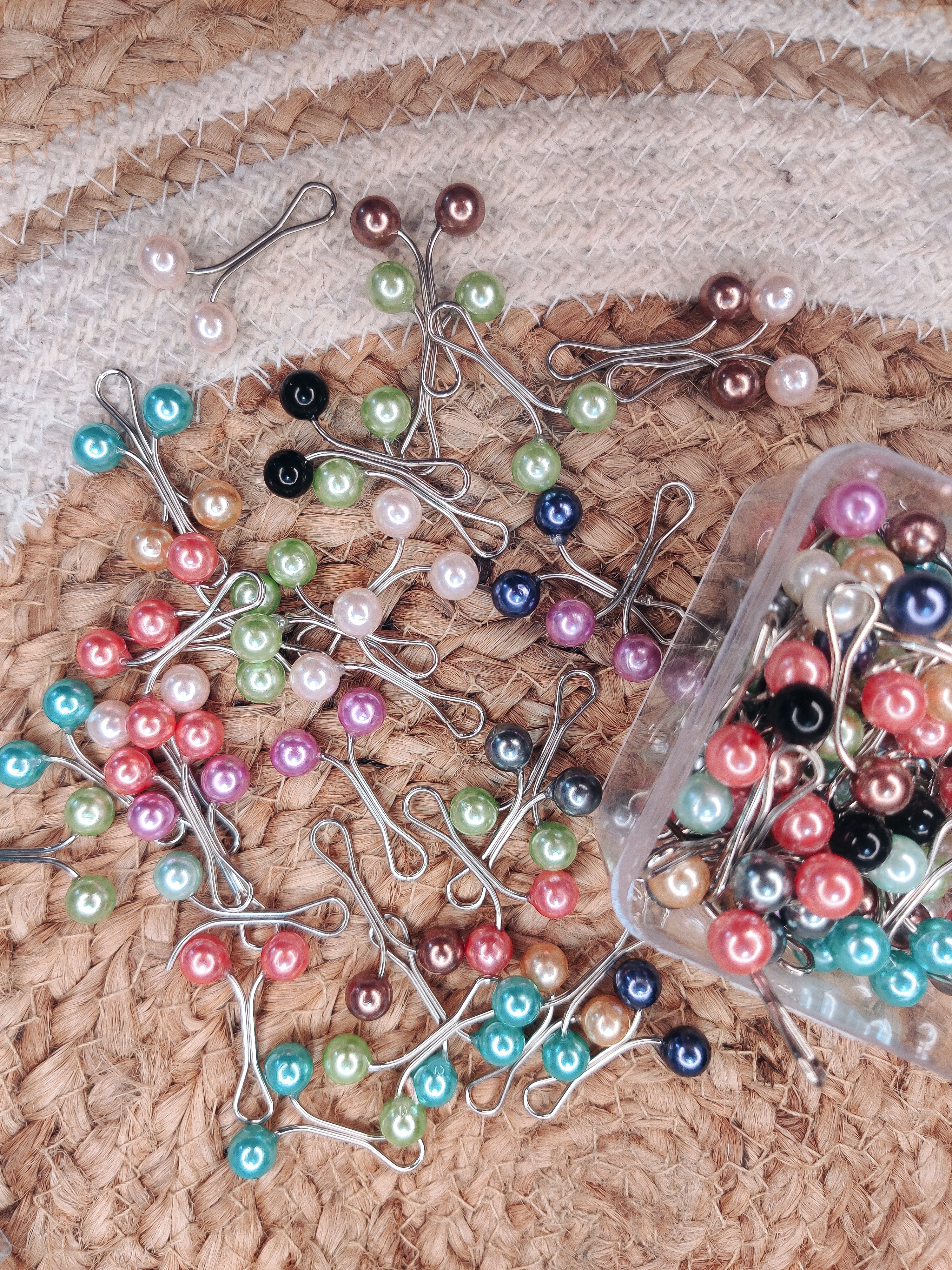 Pearl Loop Pins For Hijab – Random Pick ( Per Piece )