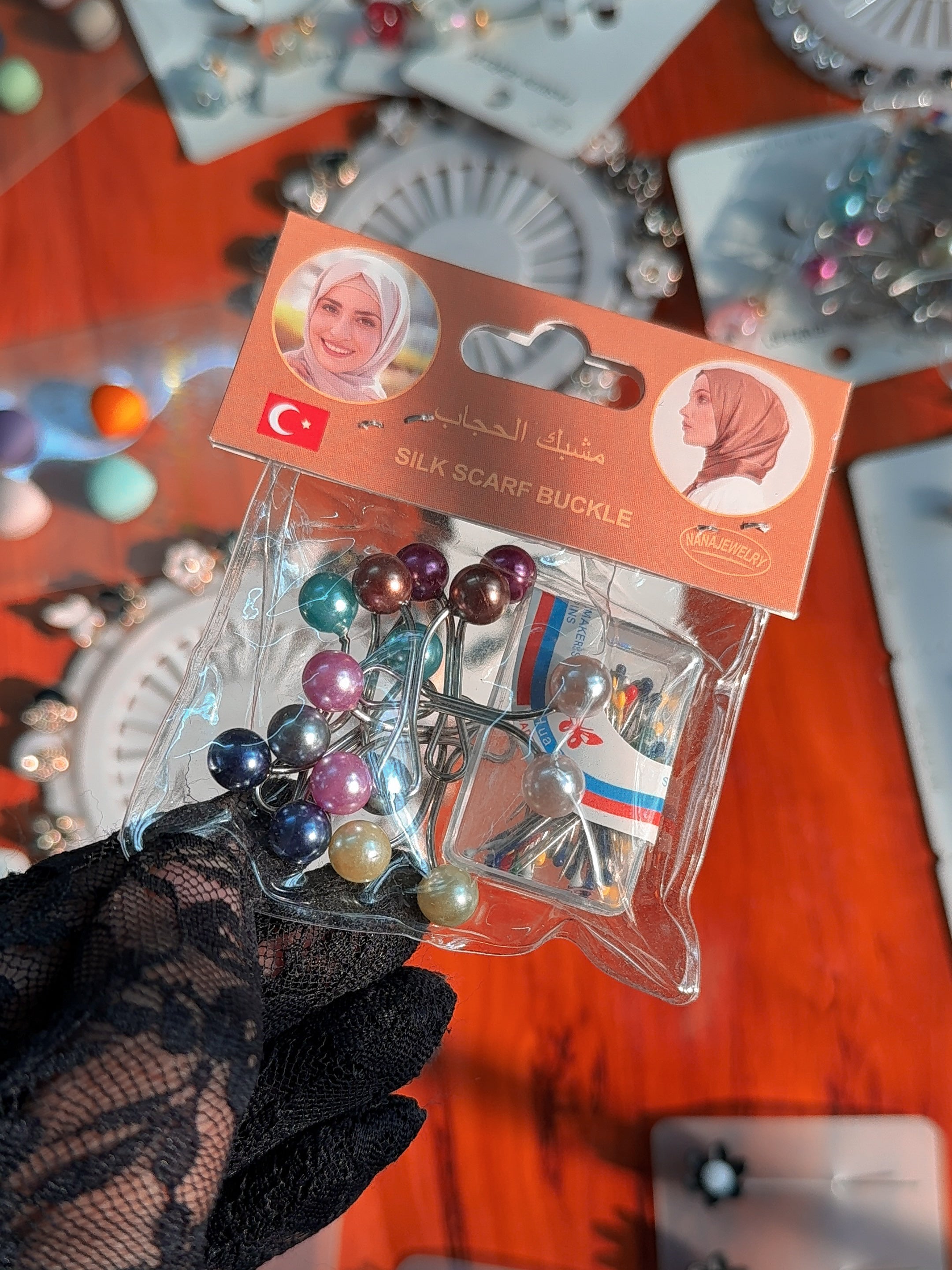 SET OF HIJAB PINS AND LOOP PINS