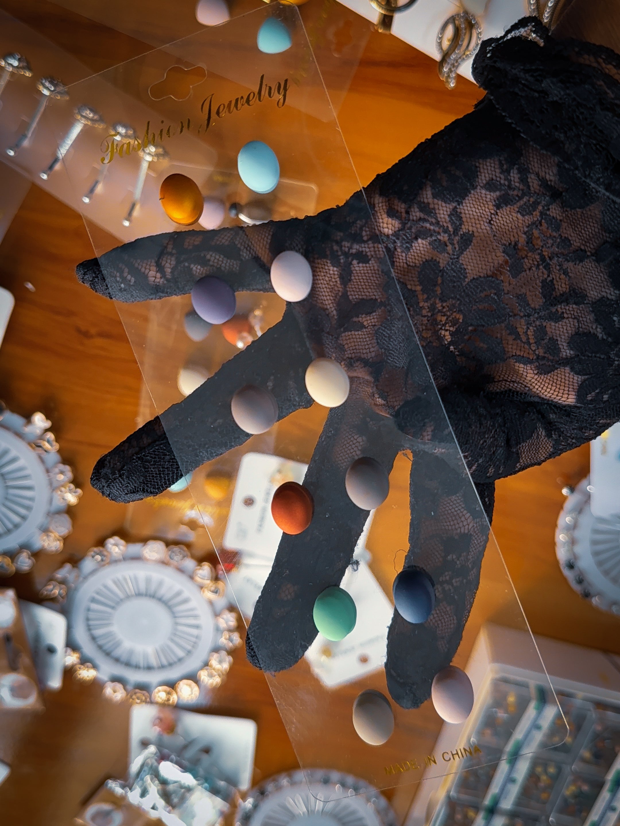 No Snag Magnetic Hijab Pin| Hijab Pin Accessories - RANDOM PICK ( Pair Of 1 )